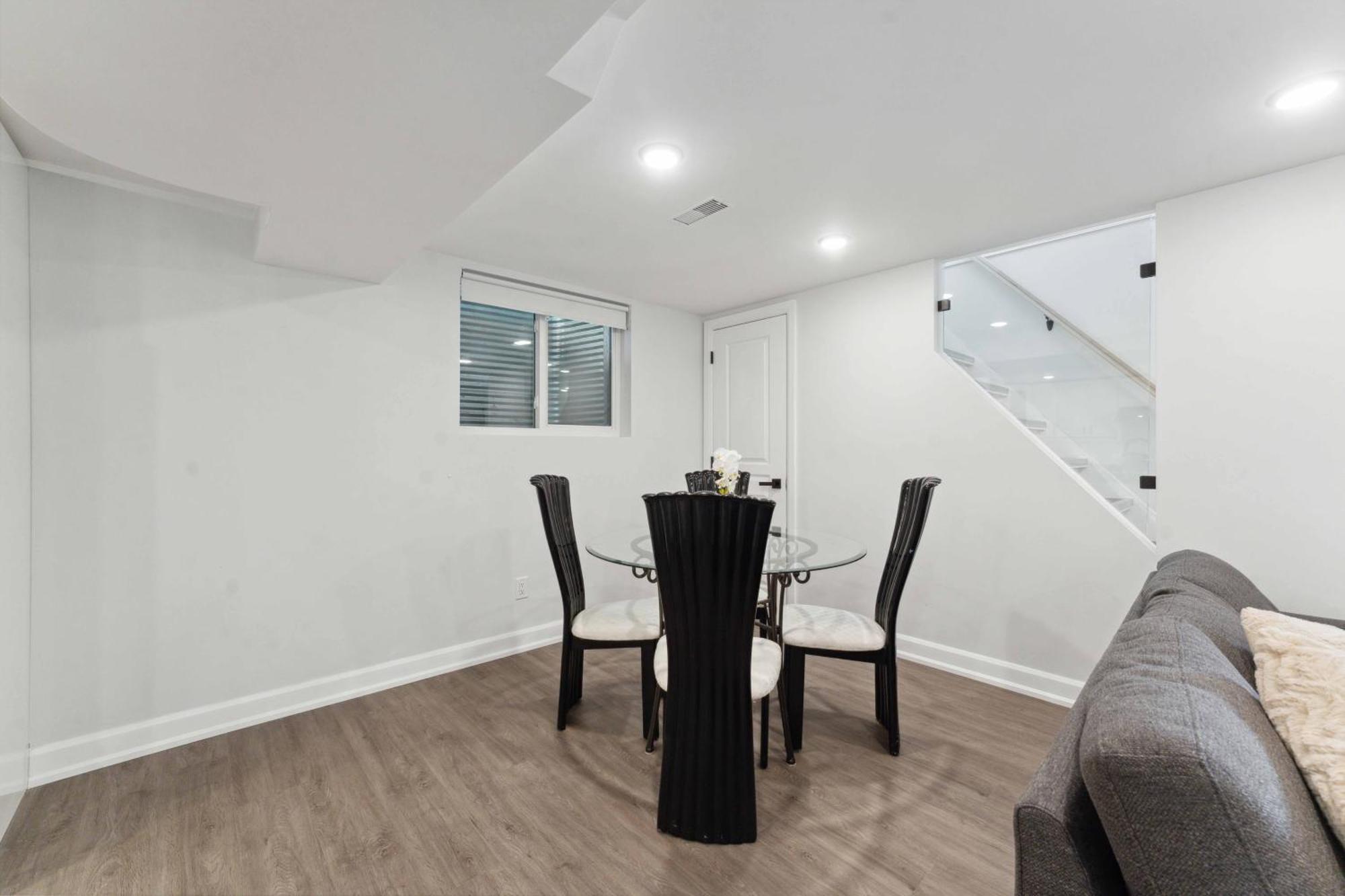 Modern 3Br Suites ออตตาวา ภายนอก รูปภาพ
