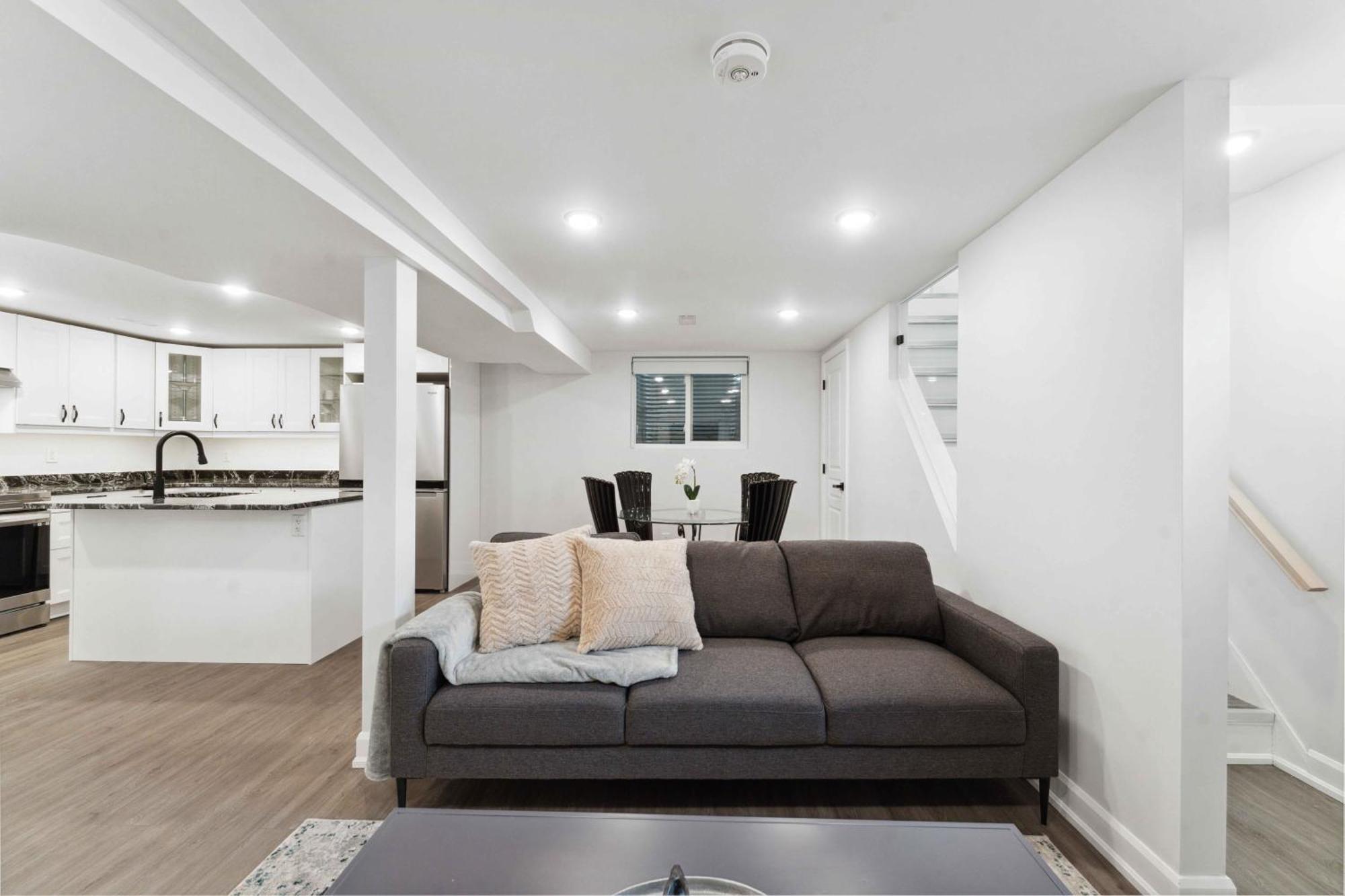Modern 3Br Suites ออตตาวา ภายนอก รูปภาพ